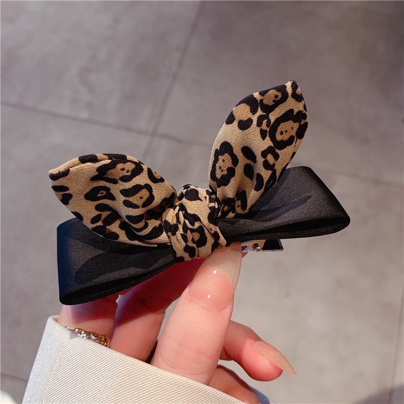 French leopard print rabbit ear hairpins for women, one-line bangs top clip, Korean broken hair side clip, popular hairpin headwear full figure