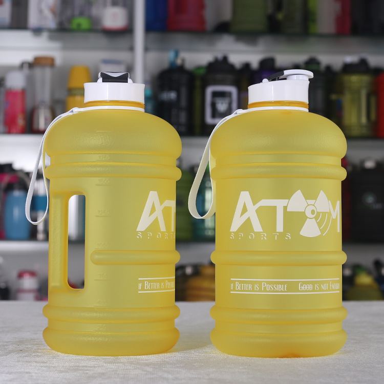 Low-price 2.2L sports large water bottle, 2200ml matte color PETG fitness plastic water bottle in stock, factory direct sales Item Picture