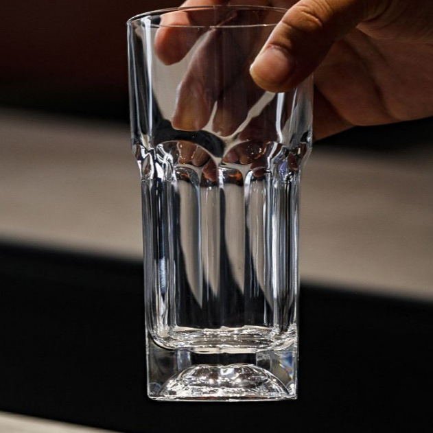 Deli Whisky and spirits cups, creative home restaurant high-end crystal glass beer mugs, spirits cups, drinking cups details Picture