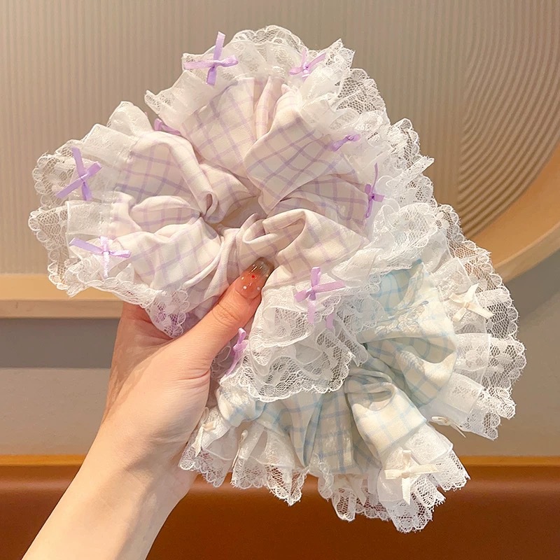 Korean-style lace blue checkered large intestine hair band, girlish and high-end hair accessory, large hair tie and headwear Specification drawing