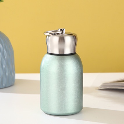 New cross-border household Peacock Chinese-style Little Fat Ding 316 insulated cup, outdoor portable carrying ring pocket cup, portable cup Application Scenario