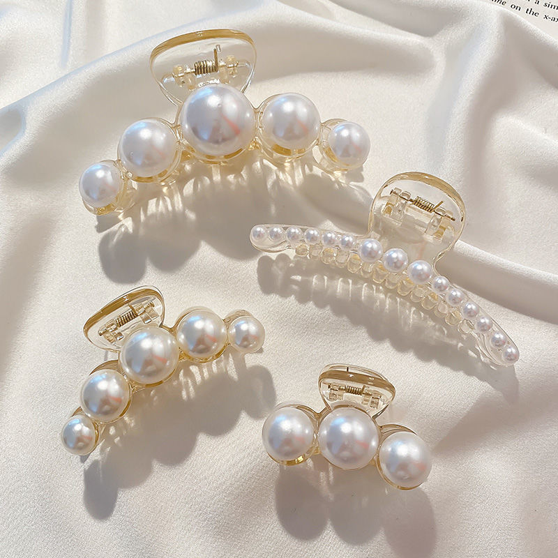 Summer new style pearl hair clips and hairpins from Daedongmun, South Korea. Back head updo hair clip, large shark clip headwear full figure