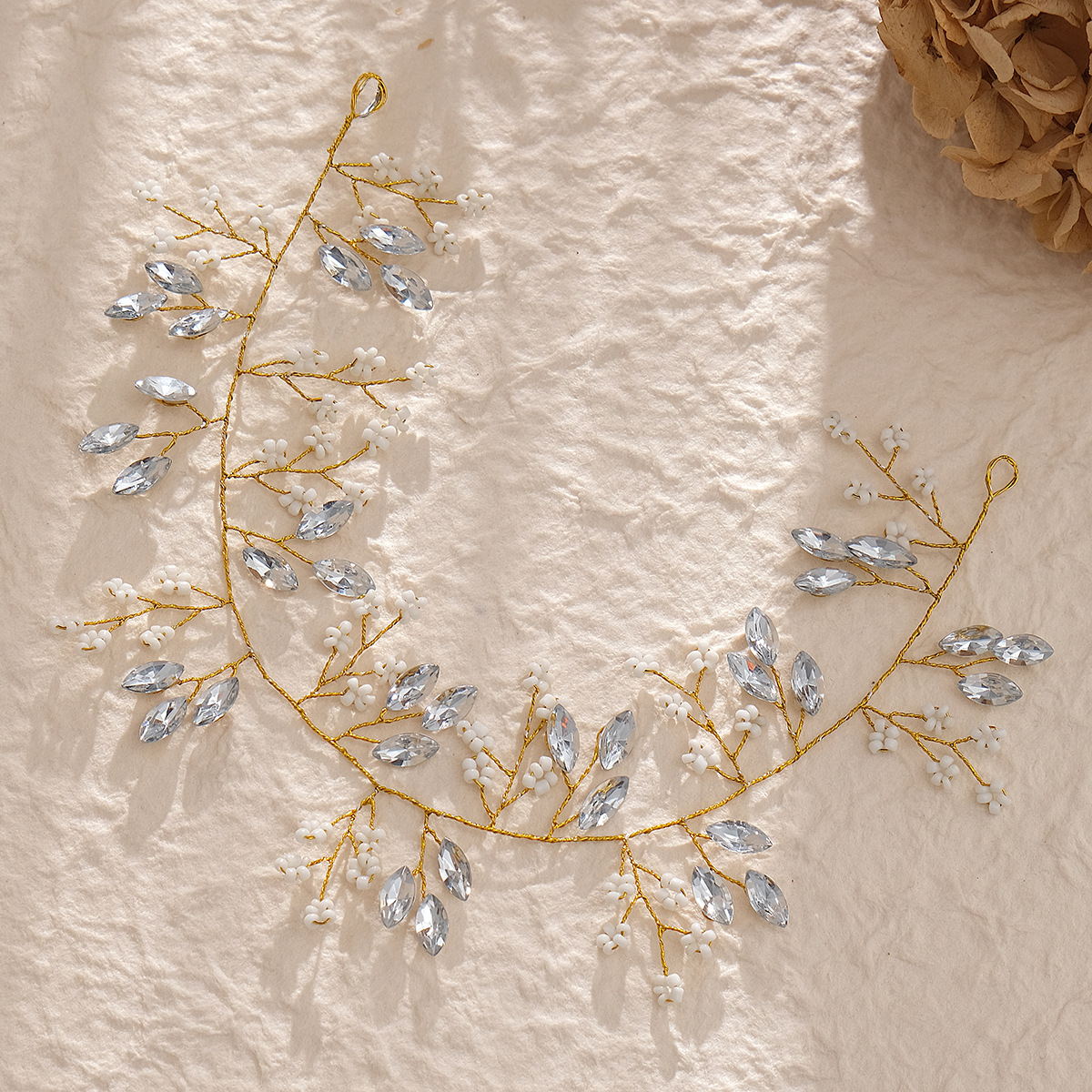 New cross-border accessories, handcrafted beaded bridal hair bands, European and American wedding hair accessories, water diamond and rice bead headwear manufacturer wholesale full figure