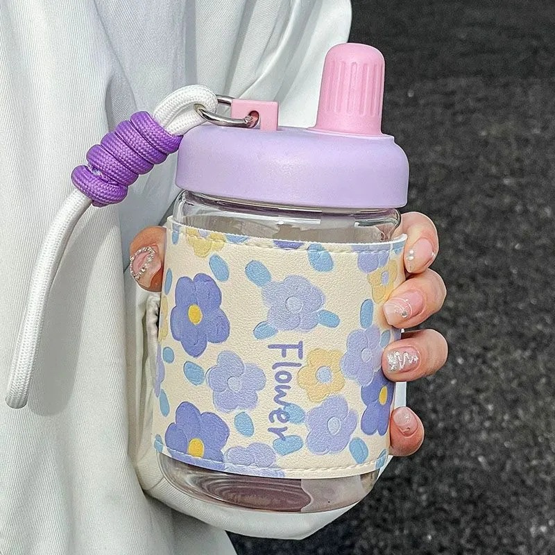 A popular online celebrity girl's glass cup for direct drinking, with a high level of appearance and freshness. It's a portable, heat-insulating leather case water cup gift for female students Specification drawing