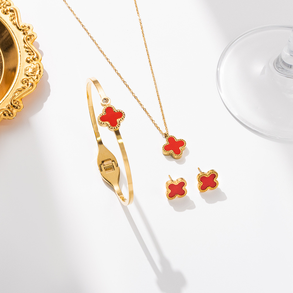 Wholesale of cross-border electroplated 18k gold stainless steel four-leaf clover set, fashionable and versatile necklace, bracelet and stud three-piece set Specification drawing