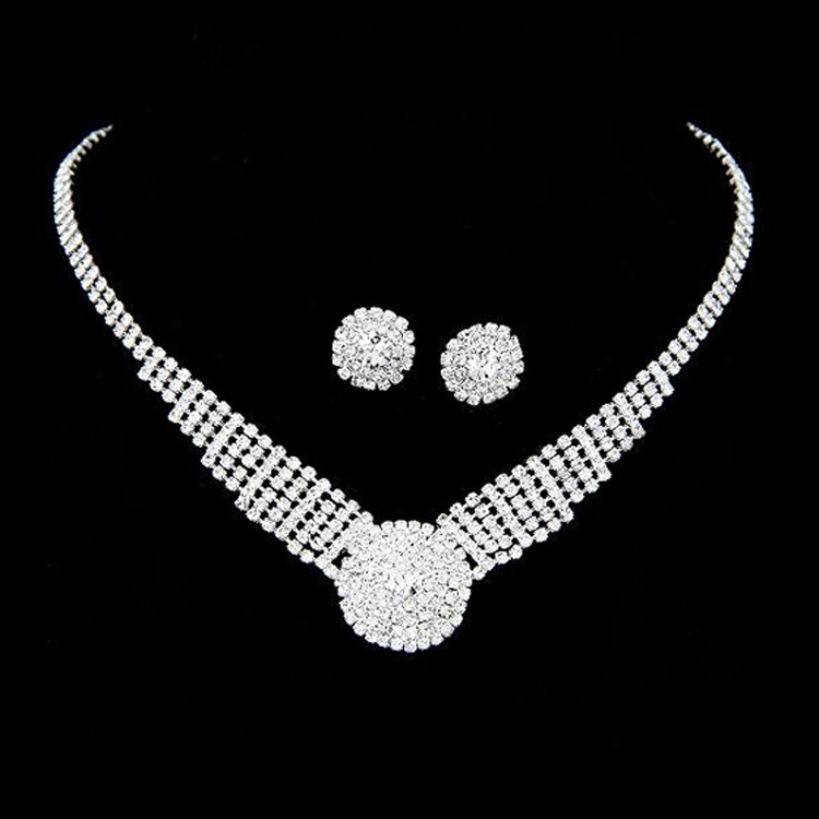 Bride's wedding dress accessories: Simple diamond-encrusted small water drop pendant collarbone necklace set N0288 full figure