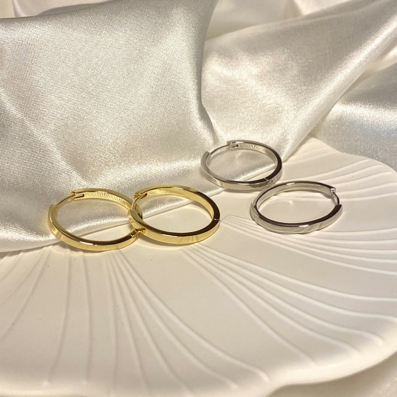 French ring earrings 2025 New bestseller, niche design, plain ring ear rings, ear buckles, high-end women's earrings Specification drawing