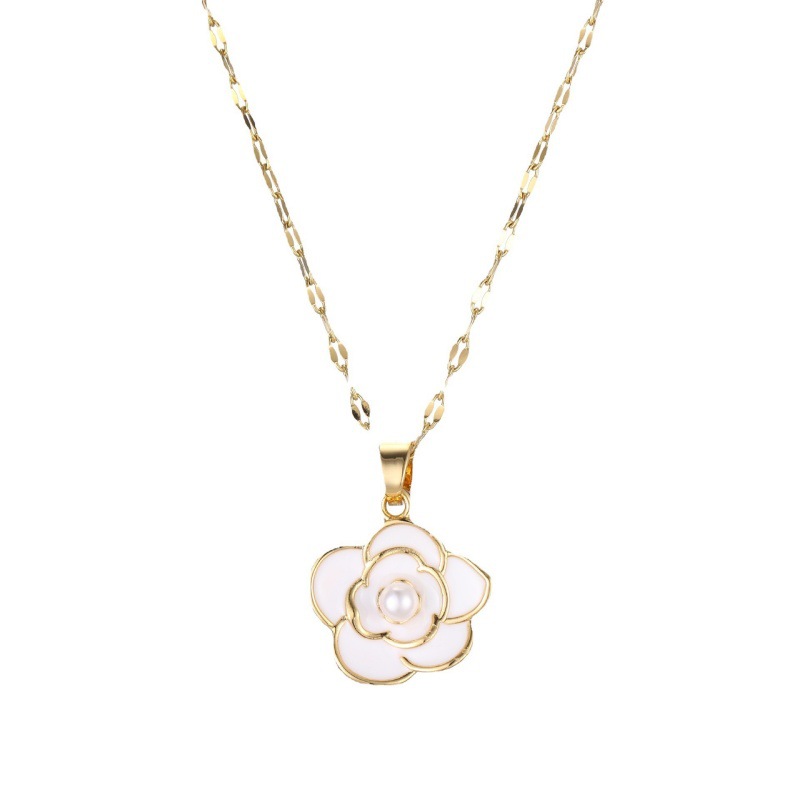 European and American fashionable titanium steel necklace, women's retro style, high-end feel, butterfly flower pendant, irregular and versatile collarbone chain Item Picture