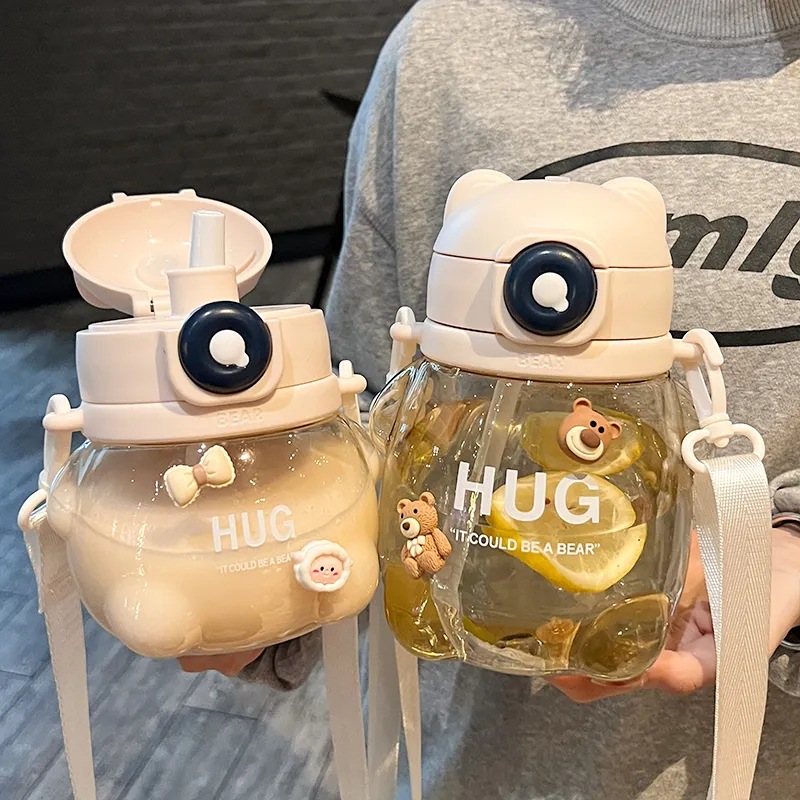 Cute bear plastic cup Portable high appearance level student water bottle outdoor cute style large capacity small belly portable straw cup details Picture