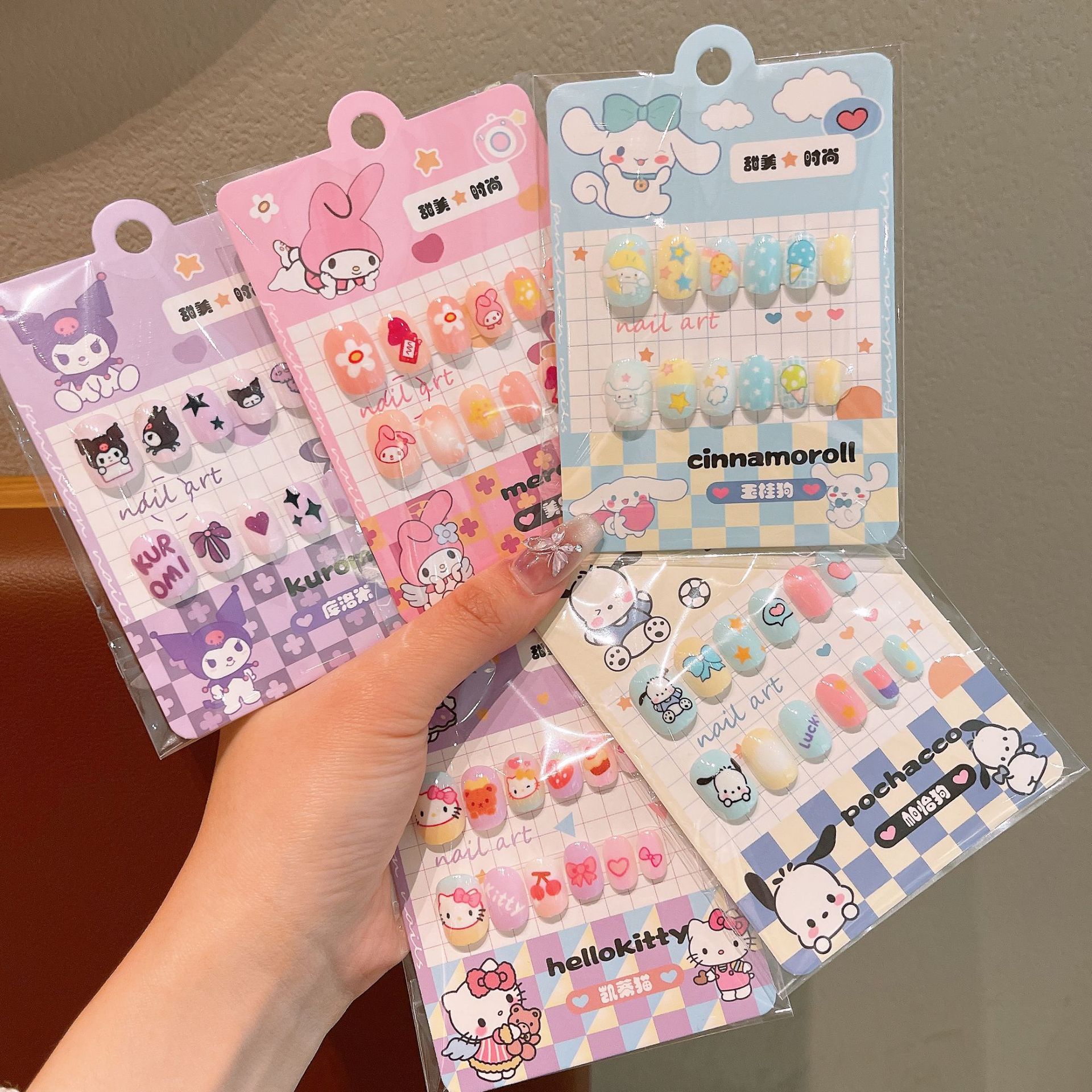 Children's detachable wearable nail art stickers, three-dimensional cute cartoon nail patches, nail pads, finished fake nails full figure