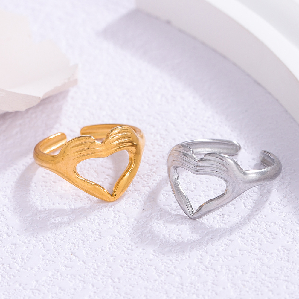 Wholesale of cross-border European and American InS-style open titanium steel rings that do not fade, fashionable heart-shaped smiling face stainless steel rings for women Specification drawing