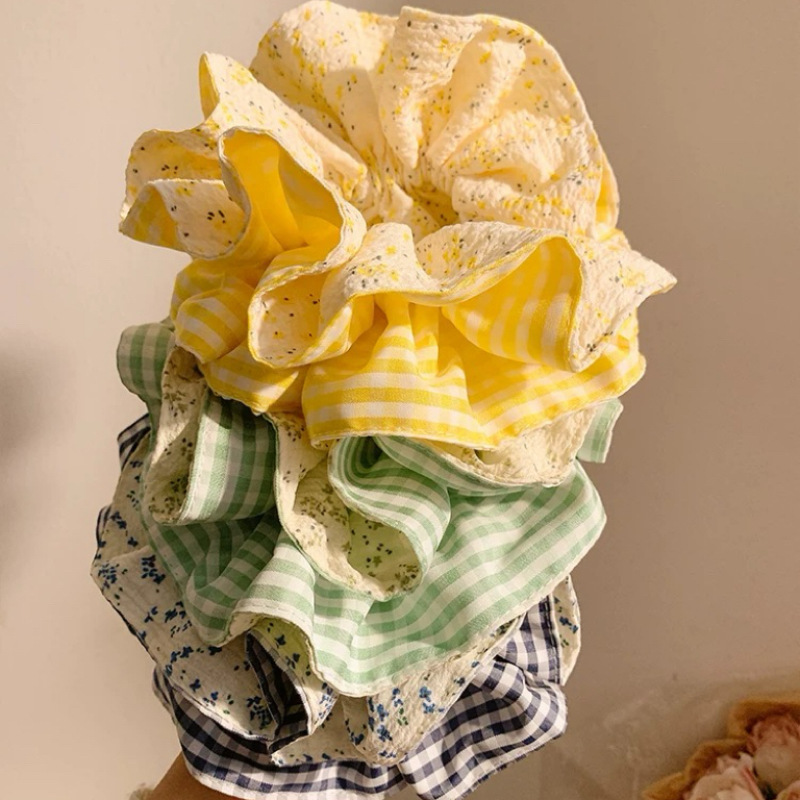 Spring Whispers ~ Yellow checkered large intestine hair tie for women, a laid-back and elegant style, hair rope bun hairstyle, hair tie headwear Application Scenario
