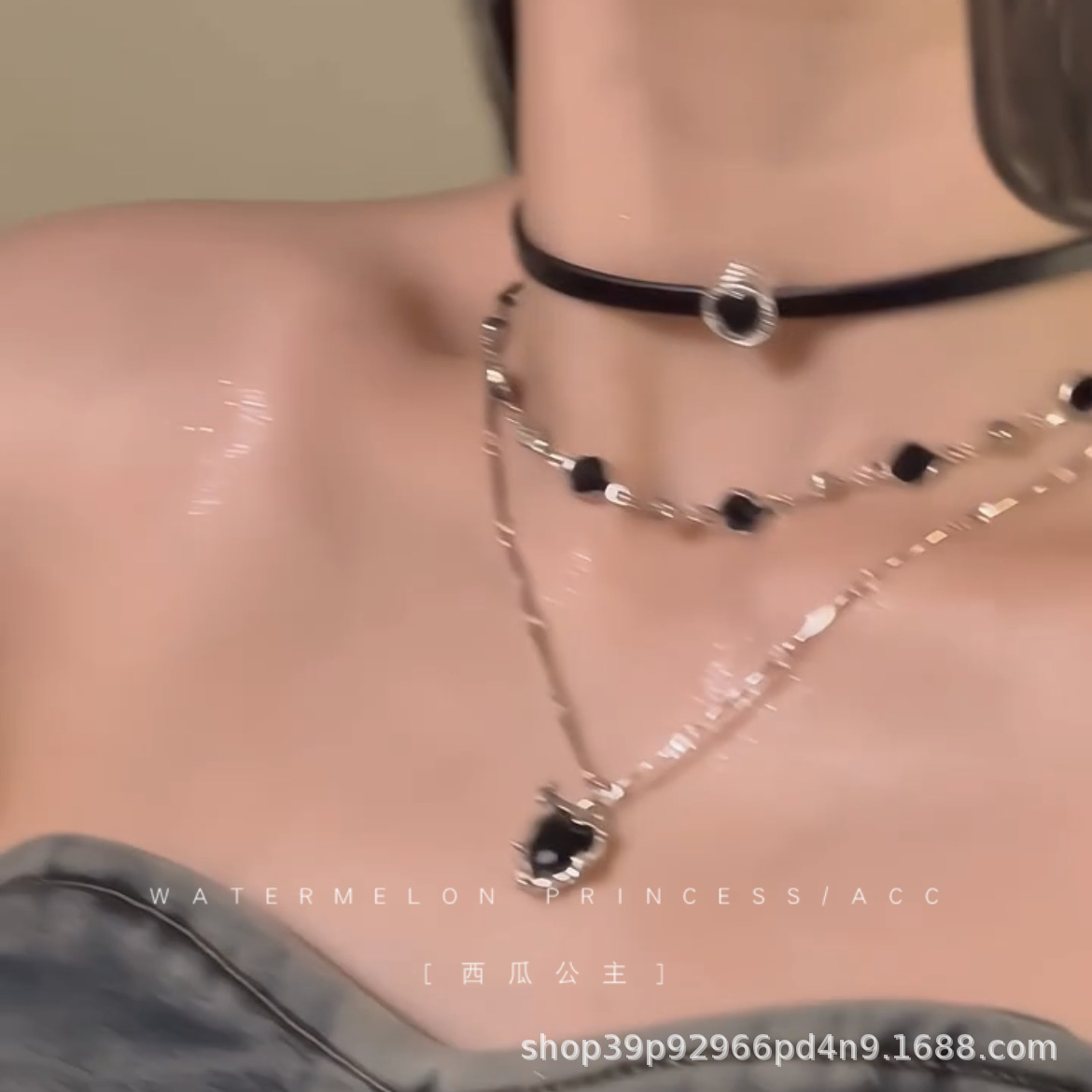 Black heart multi-layer necklace for women, sweet and cool, black leather rope chain, collarbone chain, choker necklace accessory Specification drawing