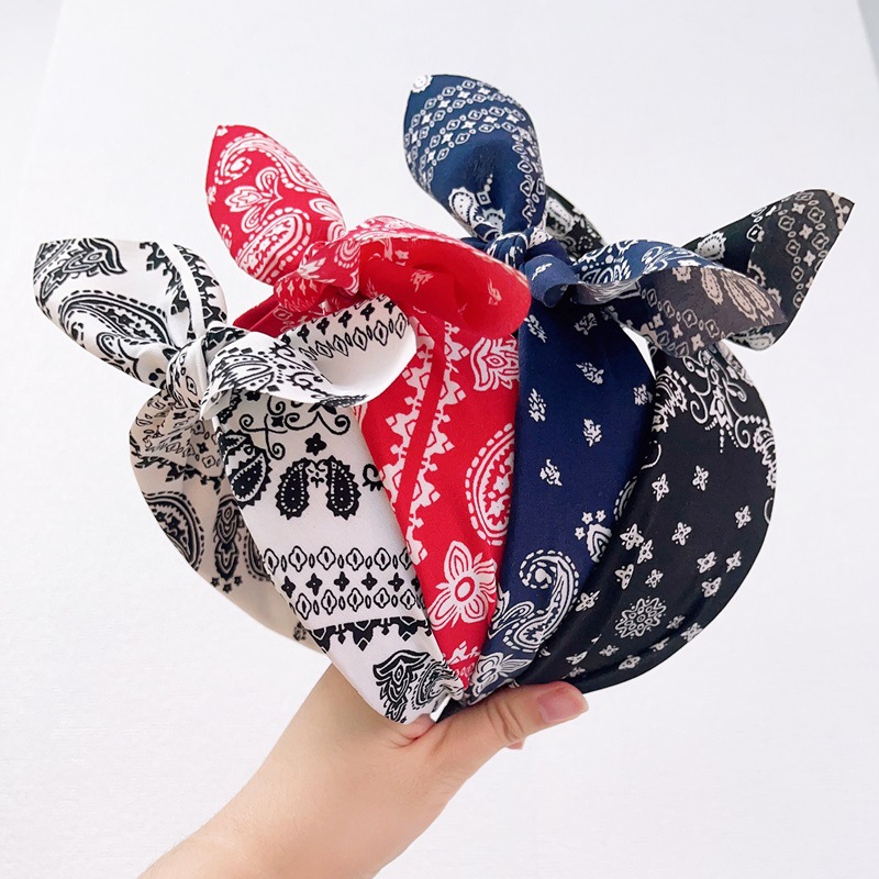 The retro cashew flower rabbit ear wide-brimmed hairband is a popular spring and summer female face-washing hair straightener, headband and hair clip accessory details Picture