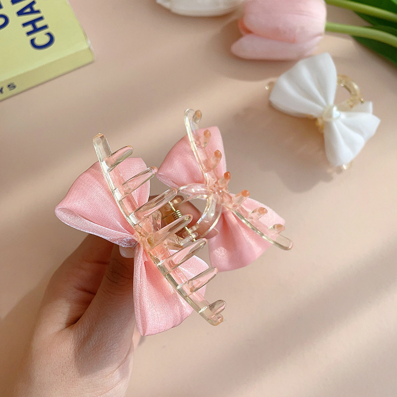 Children's bow clip, princess bangs hair accessory, pearl girls' hair clips, high-end hairpin headwear wholesale Application Scenario