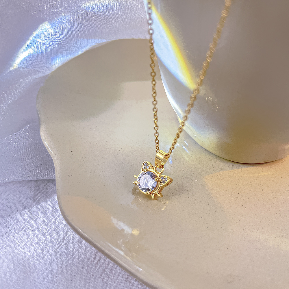 Fashionable and cute little cat pendant titanium steel necklace for women, exquisite zircon collarbone chain, niche design sense, versatile accessory Specification drawing