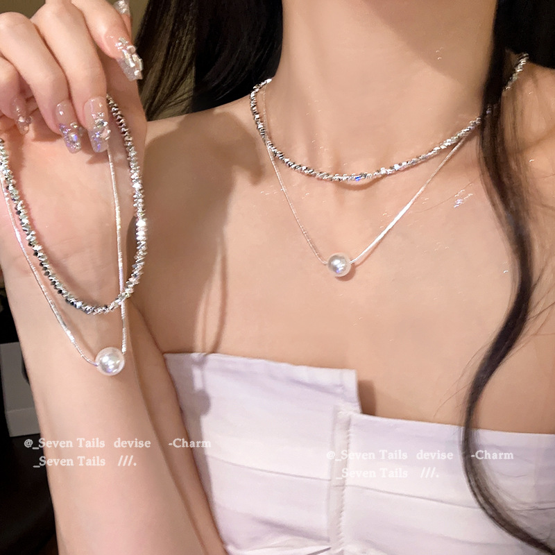 Double-layer broken silver pearl pendant necklace for women, 2024 new style bestseller, high-end collarbone chain, sweet and cool style neckchain accessory details Picture
