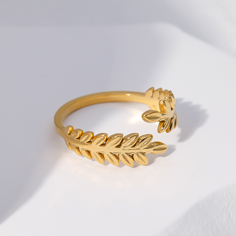 Titanium steel thorn element ring for women, Gothic style, anti-fading, exclusive for cross-border supply to Europe and America, Instagram, cold and niche style, hot-selling Application Scenario