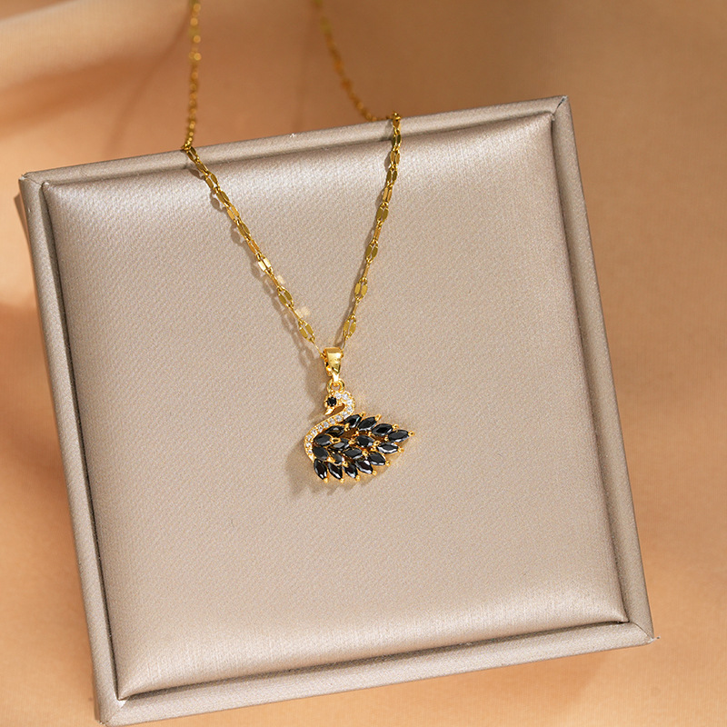 Korean-style light luxury exquisite zircon swan necklace, women's fashion full diamond design sense, Internet celebrity collarbone chain accessory details Picture