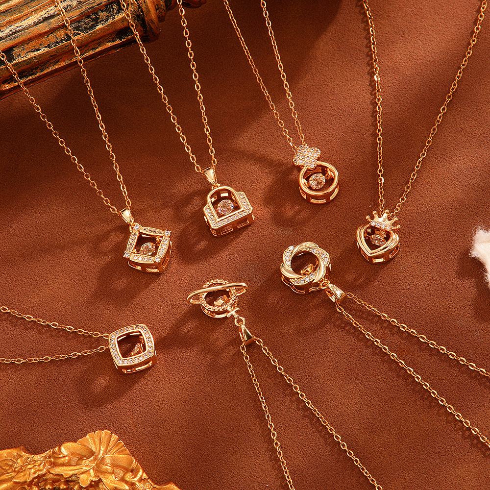 Fashionable and light luxury titanium steel necklace, a new niche women's neckchain pendant, the same style as the Internet celebrity, simple and elegant collarbone chain accessory full figure