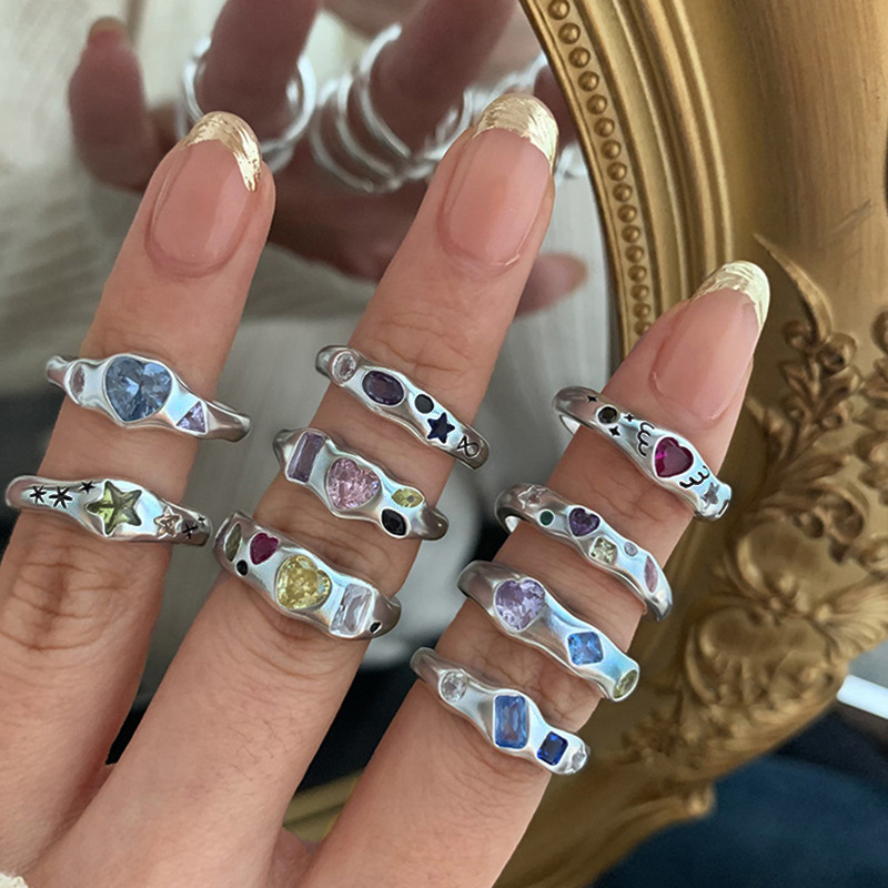 Colorful zircon heart-shaped ring for women in an InS-style combination, a niche and high-end look with adjustable openings, fashionable 2023 new style full figure