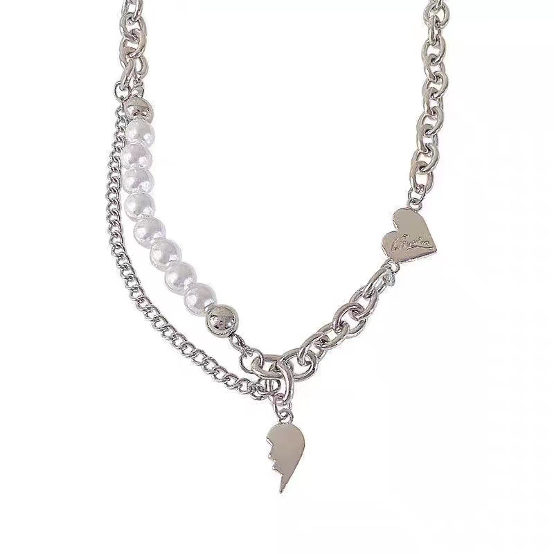 Spicy girl style heart-shaped pearl necklace, women's Instagram hip-hop niche design sense collarbone chain hoodie accessory Item Picture