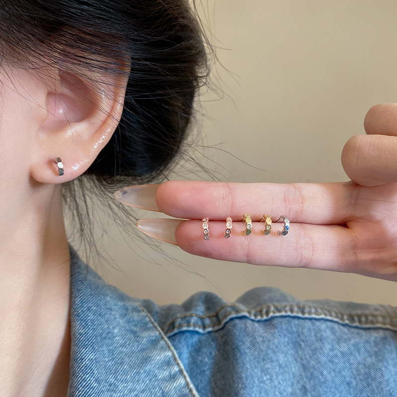 Mini set for sleeping without removing ear piercings, small ear studs, high-end and elegant earrings, unique, exquisite and versatile earrings for women details Picture