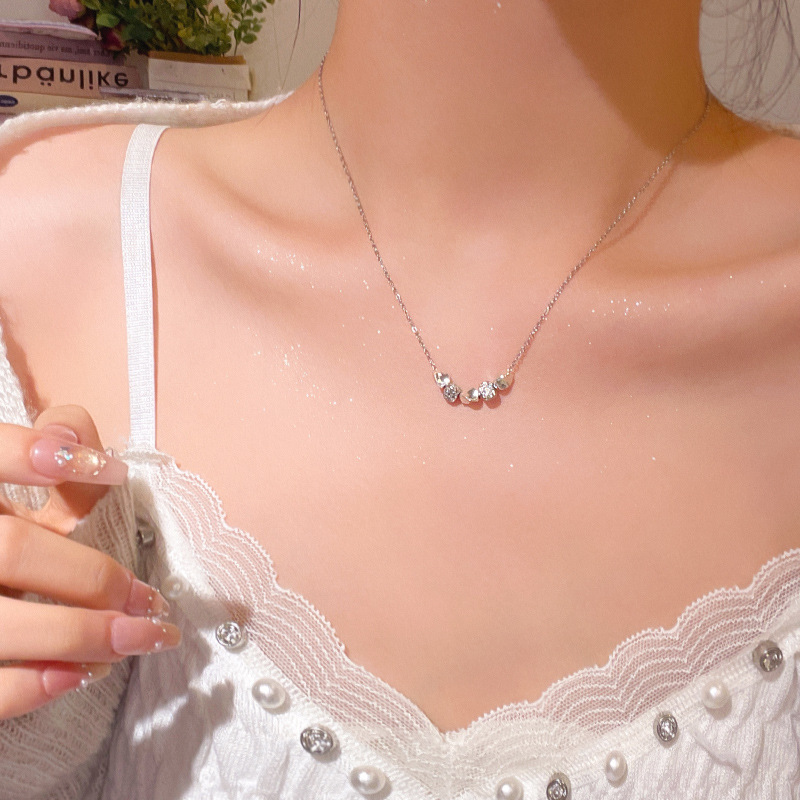 A light luxury, niche and high-end titanium steel necklace with exquisite micro-inlaid zircon collarbone chain, fashionable and versatile, elegant and trendy neckchain Application Scenario