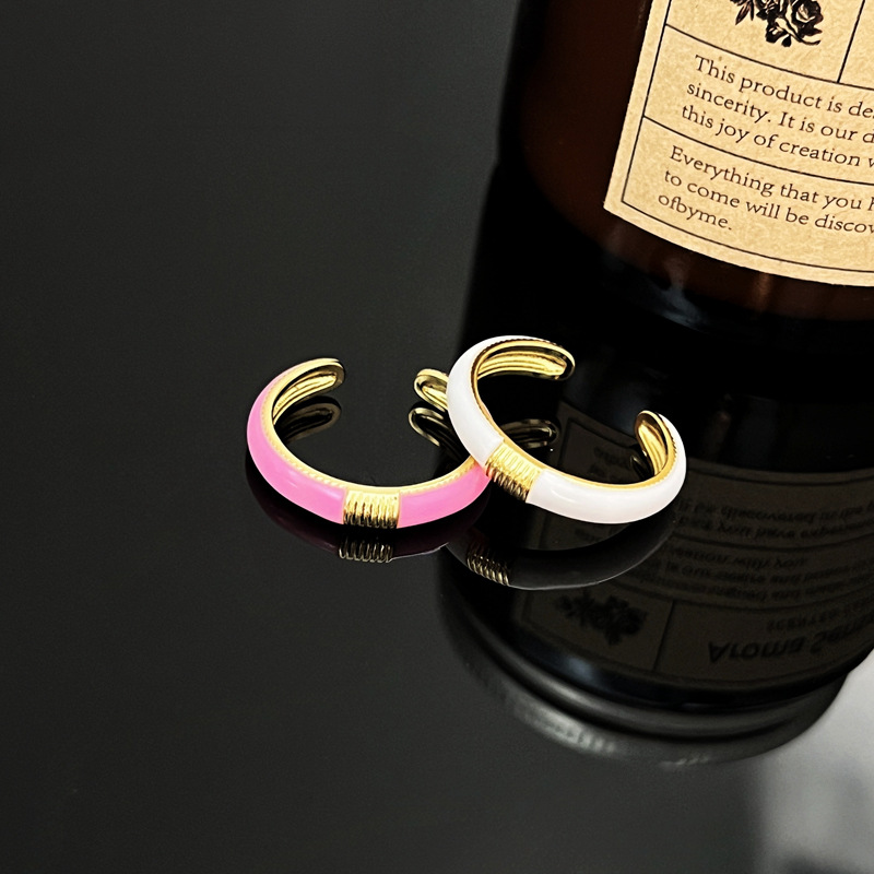 Korean-style exquisite layering, high-end drip glaze, fashionable open ring, women's niche, light luxury, simple and versatile ring Application Scenario