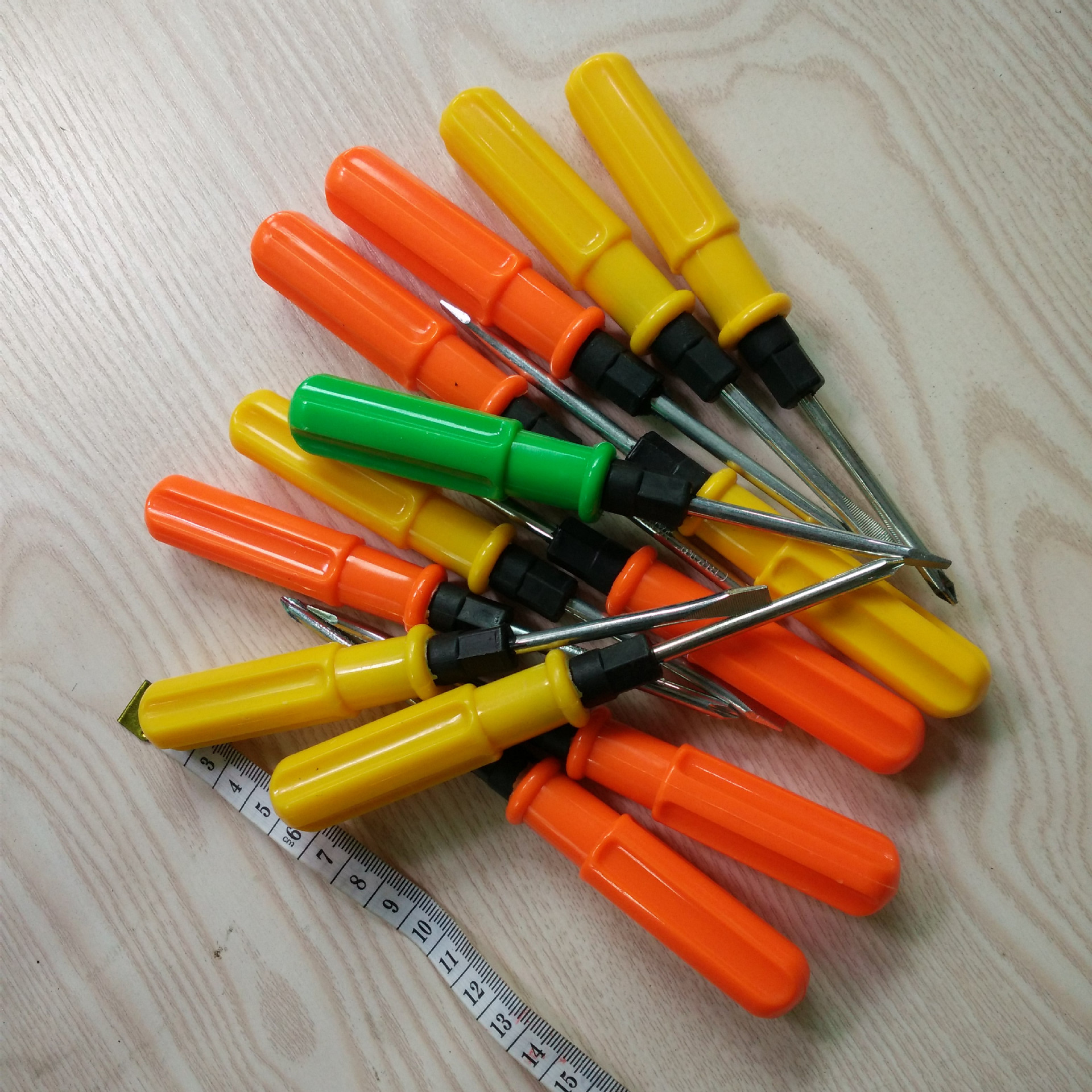 Factory direct supply of high-quality 2.3-inch and 4-inch single-head and cross-head dual-purpose screwdrivers, new material galvanized and chrome-plated screwdriver screwdrivers full figure