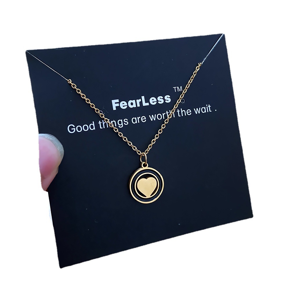 A light luxury and simple full-diamond heart-shaped necklace for women, a fashionable titanium steel collarbone chain that doesn't fade, a trendy accessory with a unique and high-end feel Item Picture