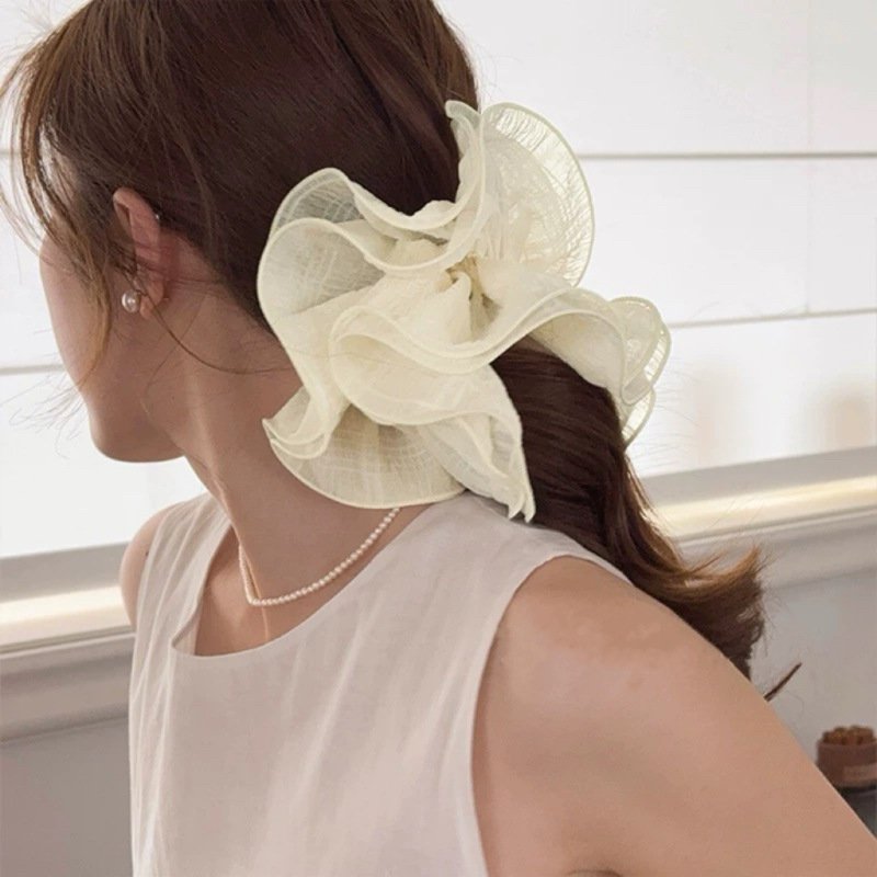 Rose and peach pink ~ Super fairy-like four-layer seeping gauze large intestine hair band, women's back head bun hair tie, super fairy-like hair bun device Application Scenario
