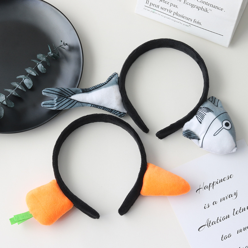The salted fish, carrot and salted fish hair band is a popular headwear for cute girls in 2022 full figure