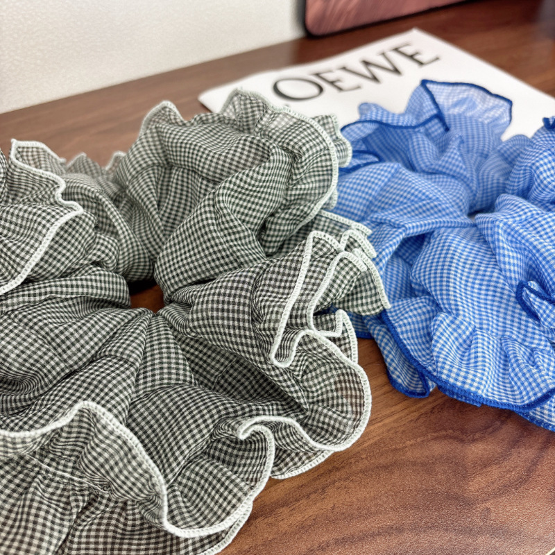 The new soft and high-end checkered hair band from Dongdaemun, South Korea, on Instagram ~ A simple, elegant and unique ponytail hair tie headwear Application Scenario