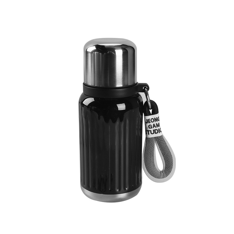 Best-selling 316 stainless steel insulated cup with handle, fashionable student cup, mini pocket cup, portable pop-up lid cup, sealed Item Picture
