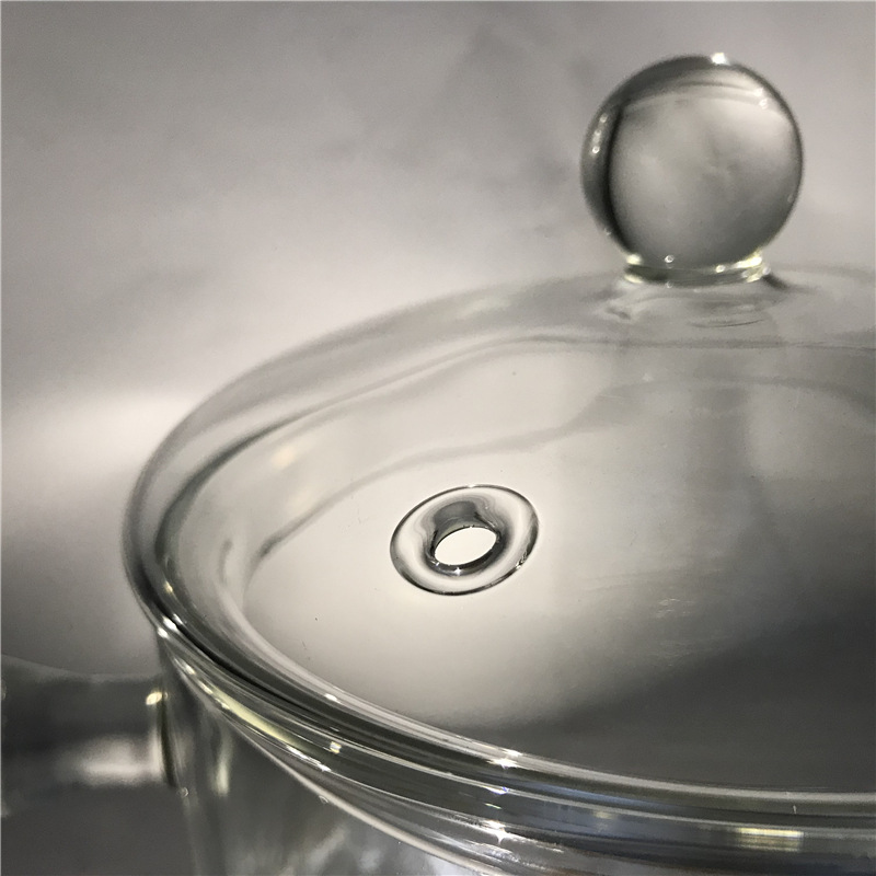 High borosilicate double-ear glass pot, glass stew pot, soup pot, gas open flame, heat-resistant and high-temperature resistant high borosilicate glass pot Application Scenario