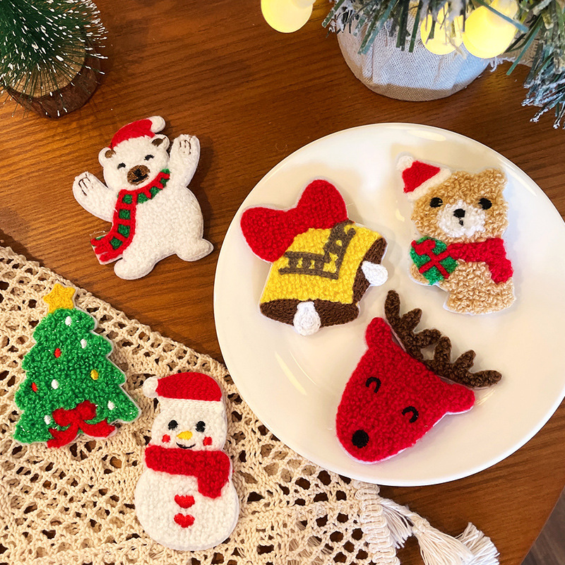 Christmas bear bell hairpin, cute cartoon bangs, BB girl hairpin, hair root edge, Japanese and Korean hair accessories, exquisite full figure