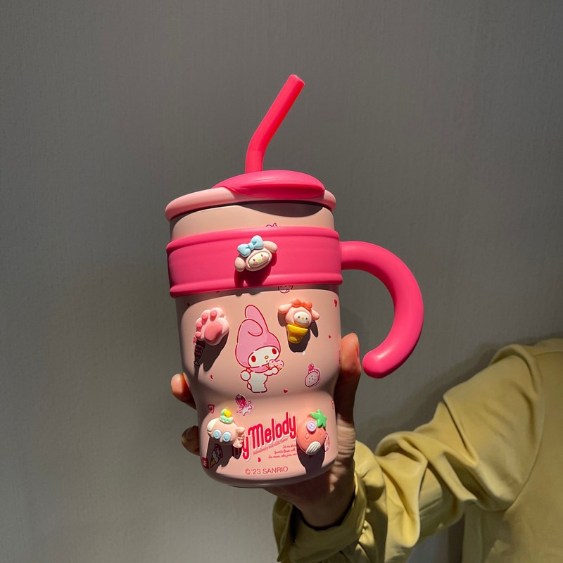 The new 316 vacuum insulated cup features a cartoon little bun, a big and cute straw cup handle, and a high level of appearance for the office details Picture