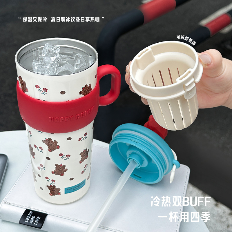 The new cartoon ice cube cup has a high appearance level. It is a 316 stainless steel water cup with a filter for making tea and a portable office straw cup Application Scenario
