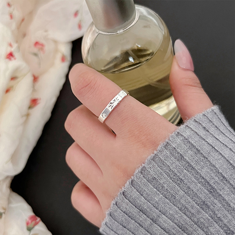 Original, niche, high-end and exquisite ring design, fashionable, individual, trendy, internet-famous high-end light luxury ring for girls Specification drawing