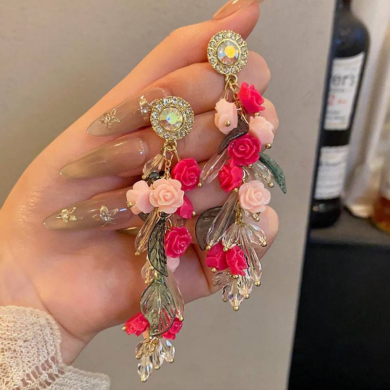Girlish and ethereal floral tassel pendant earrings, ins style forest-themed stud earrings, exaggerated tassel earrings, flower earrings details Picture