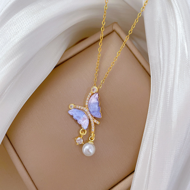 【 Titanium Steel 】 Blue butterfly pearl full diamond light luxury and elegant, full diamond necklace, versatile for women, collarbone chain, titanium steel Application Scenario