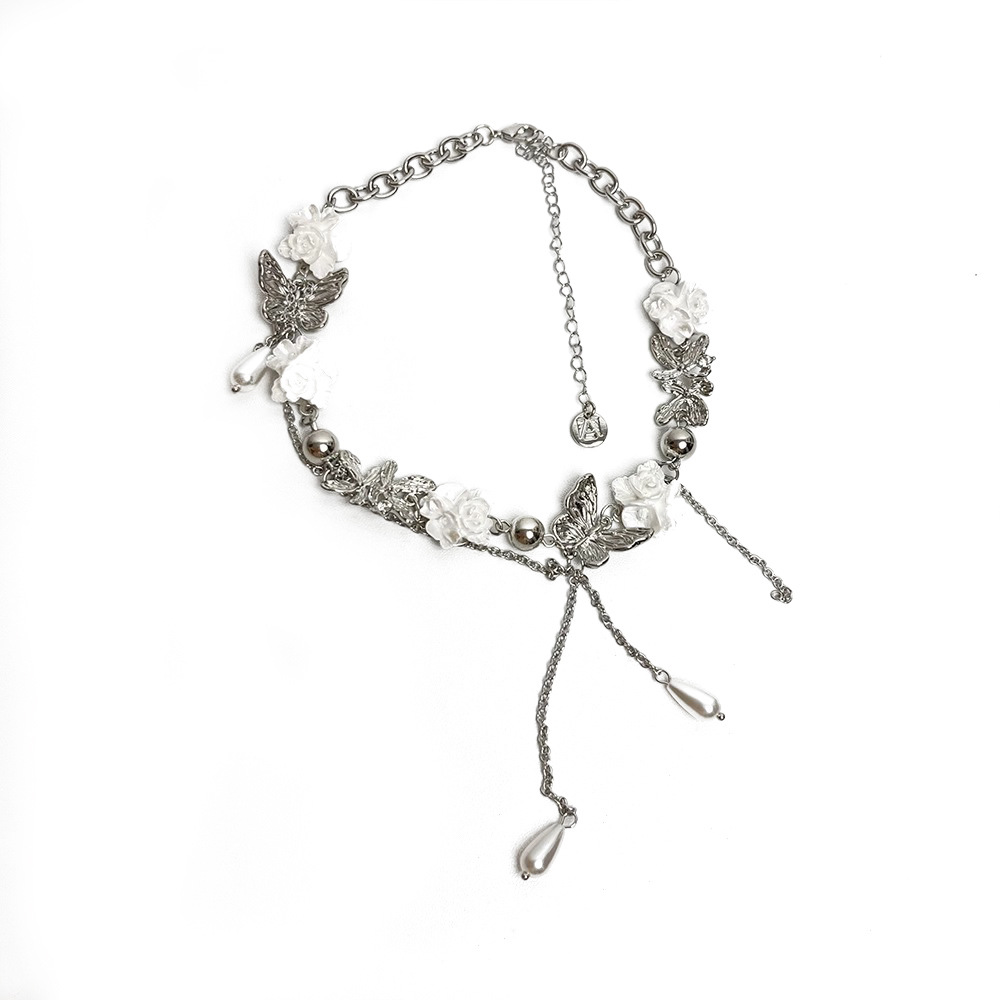 White flower butterfly pearl tassel necklace for women, 2025 new style, light luxury choker collarbone chain necklace Item Picture