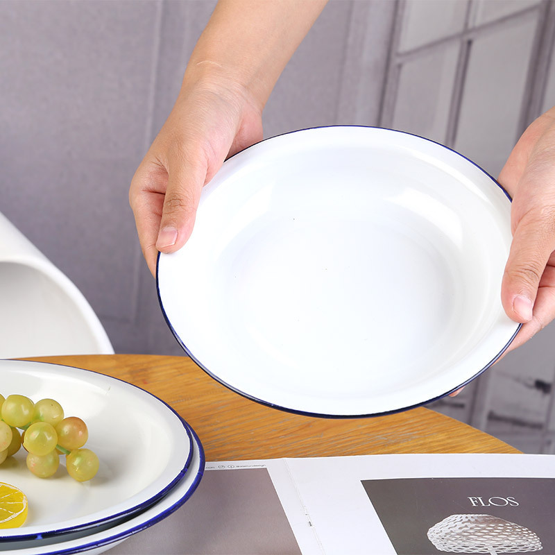 Thickened enamel plates for export, nostalgic enamel-themed restaurant snack plates, soup plates, vegetable plates, fruit plates, retro charm Application Scenario