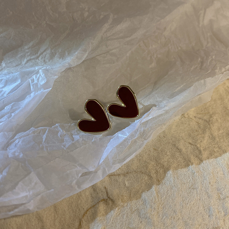 s925 Silver Needle Irregular oil-dripping heart-shaped earrings for women, French retro light luxury earrings, niche and simple style, stud earrings Specification drawing