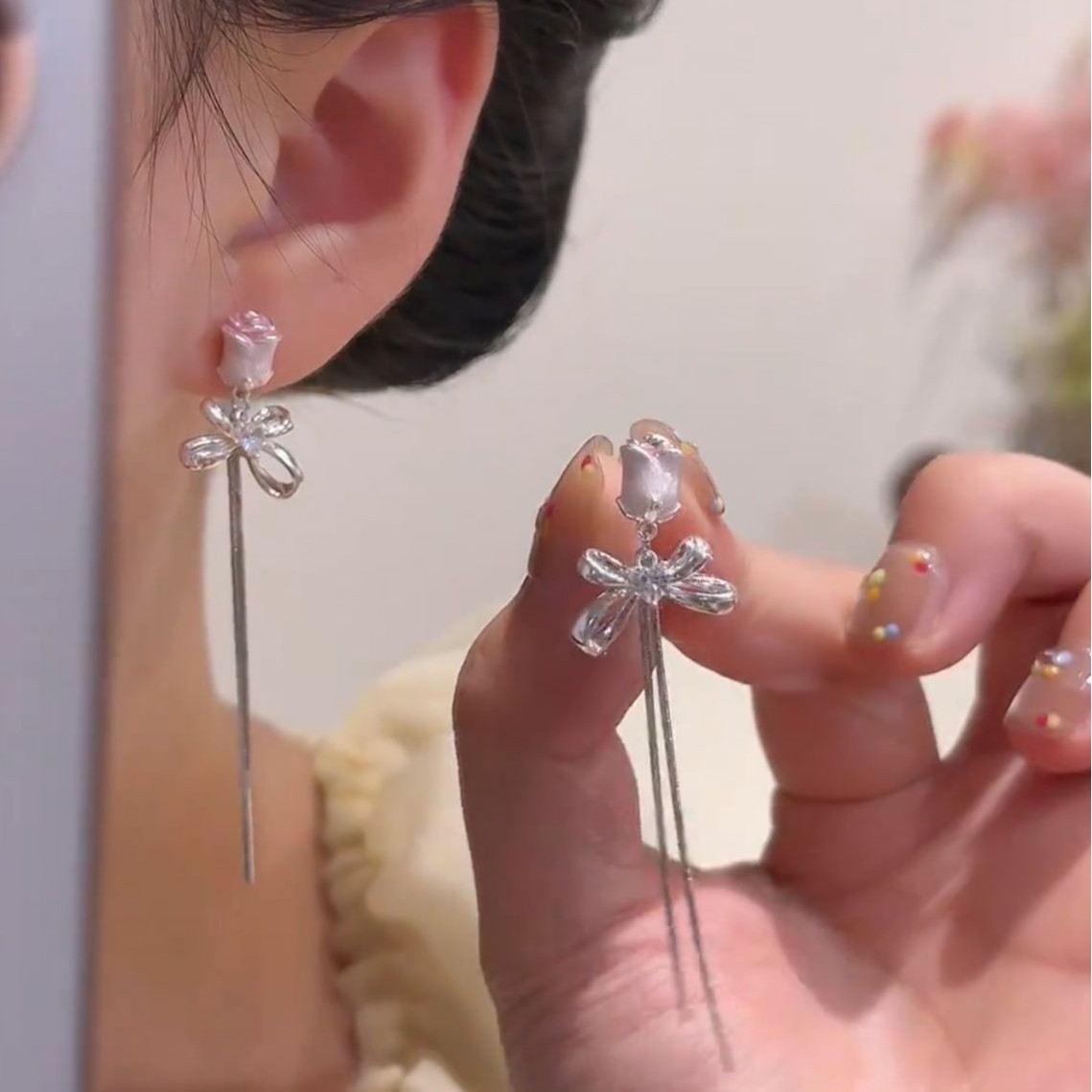 Super fairy-like tulip bow tassel earrings, women's light luxury fashion, high-end and elegant long earrings and earrings wholesale full figure