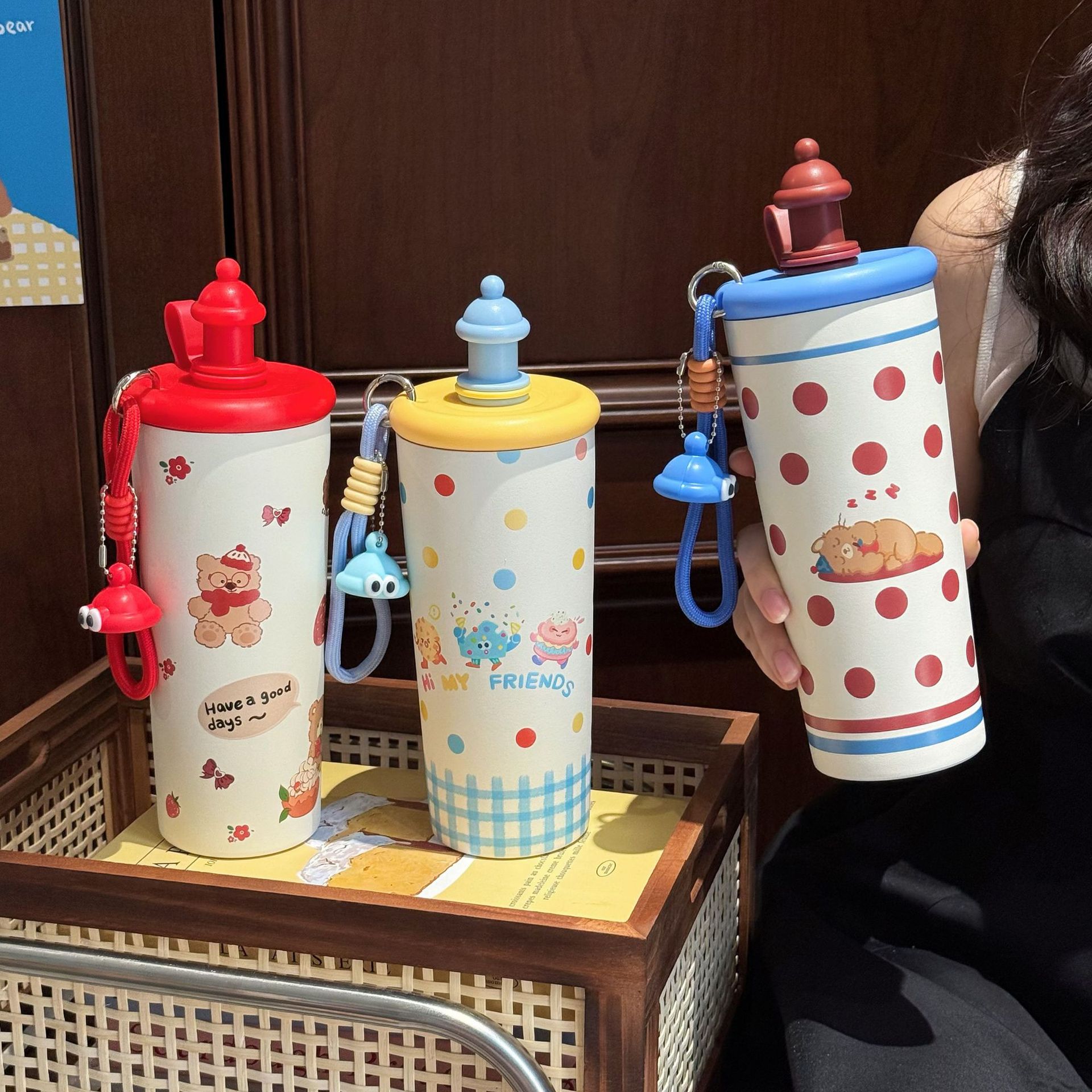 2025 Cartoon high-appearation-level water cup, cute straw cup for girls, tea brewing with filter, stainless steel insulated cup gift full figure