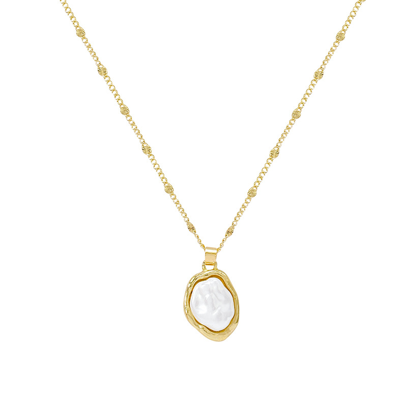 Light luxury French pearl necklace, a niche accessory for women, a high-end neckchain, a new bestseller in 2025, a collarbone chain pendant Item Picture