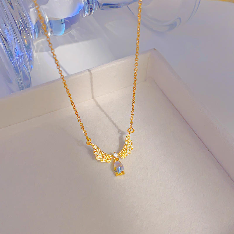 Fashionable and colorful gemstone angel wing titanium steel necklace, women's personality, versatile, light luxury collarbone chain, wholesale of internet-famous accessories Specification drawing