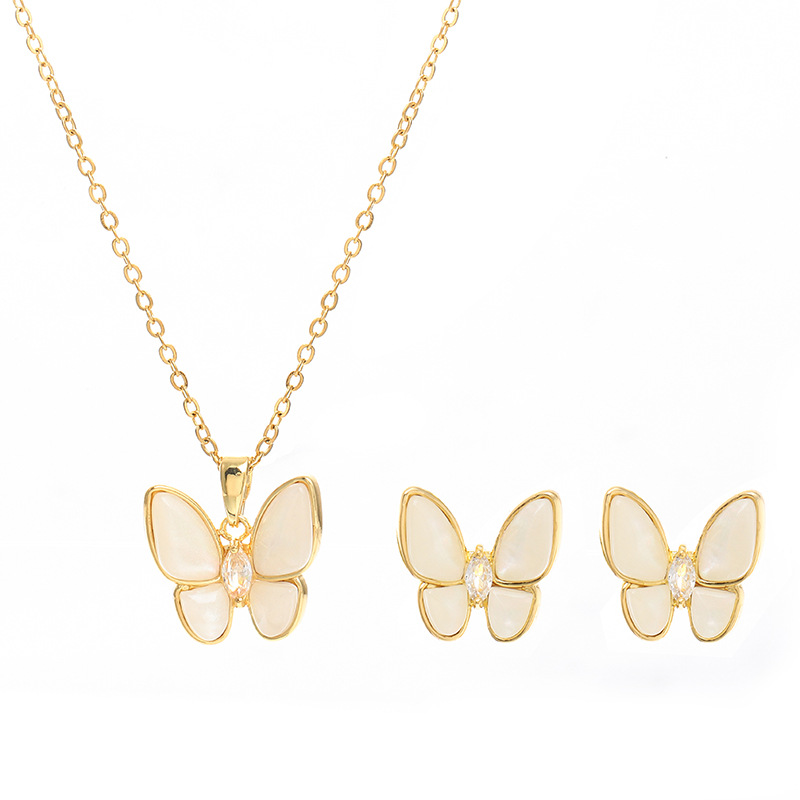 Fashionable and simple white shell butterfly titanium steel necklace, a unique and elegant female style, versatile collarbone isn popular pendant accessory Item Picture
